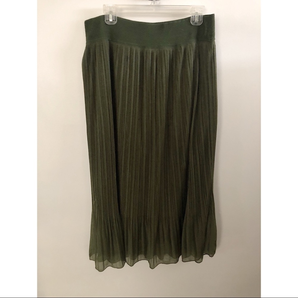 Green Pleated Maxi Skirt